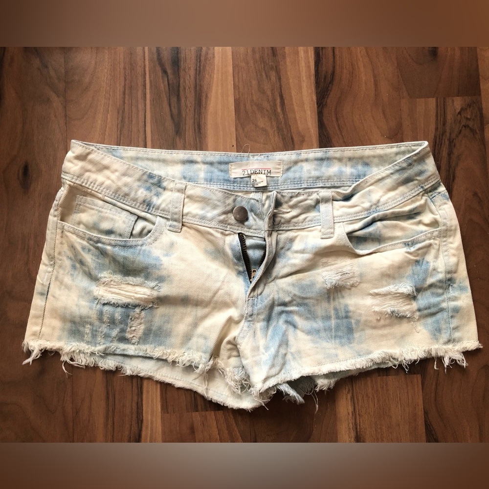 Stylish Distressed Blue and Cream Jean Shorts